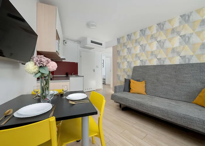 Funkcjonalny Praca Zdalna W Doskonalej Lokalizacji Wroclawia By Renters Breslavia