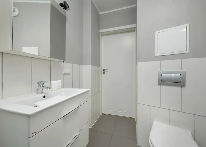 Funkcjonalny Praca Zdalna W Doskonalej Lokalizacji Wroclawia By Renters *