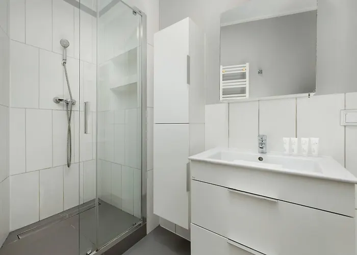 Apartamento Funkcjonalny Praca Zdalna W Doskonalej Lokalizacji Wroclawia By Renters