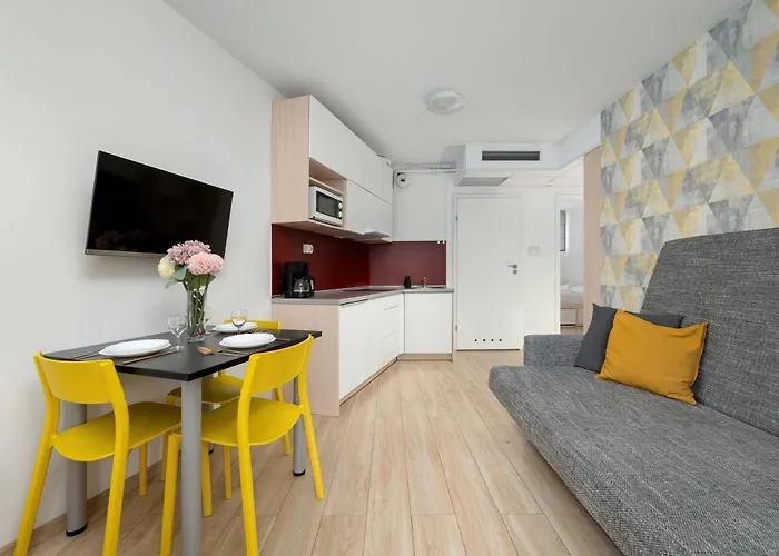 Funkcjonalny Praca Zdalna W Doskonalej Lokalizacji Wroclawia By Renters * Breslavia