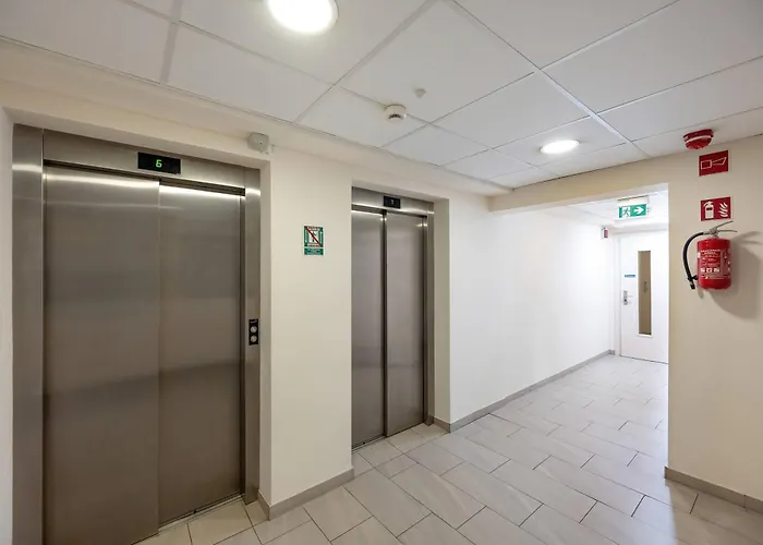 Funkcjonalny Praca Zdalna W Doskonalej Lokalizacji Wroclawia By Renters